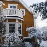 Wergelandshuset, Egen Leilighet 60 M2